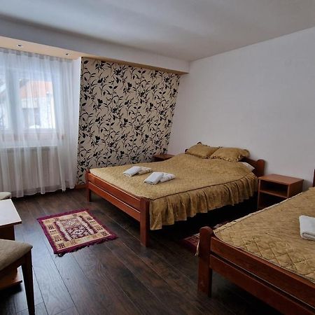 Vila Zlatar Bed & Breakfast โนวาวาโรช ภายนอก รูปภาพ