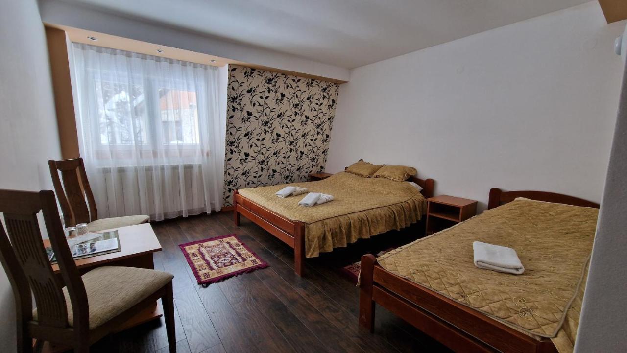 Vila Zlatar Bed & Breakfast โนวาวาโรช ภายนอก รูปภาพ